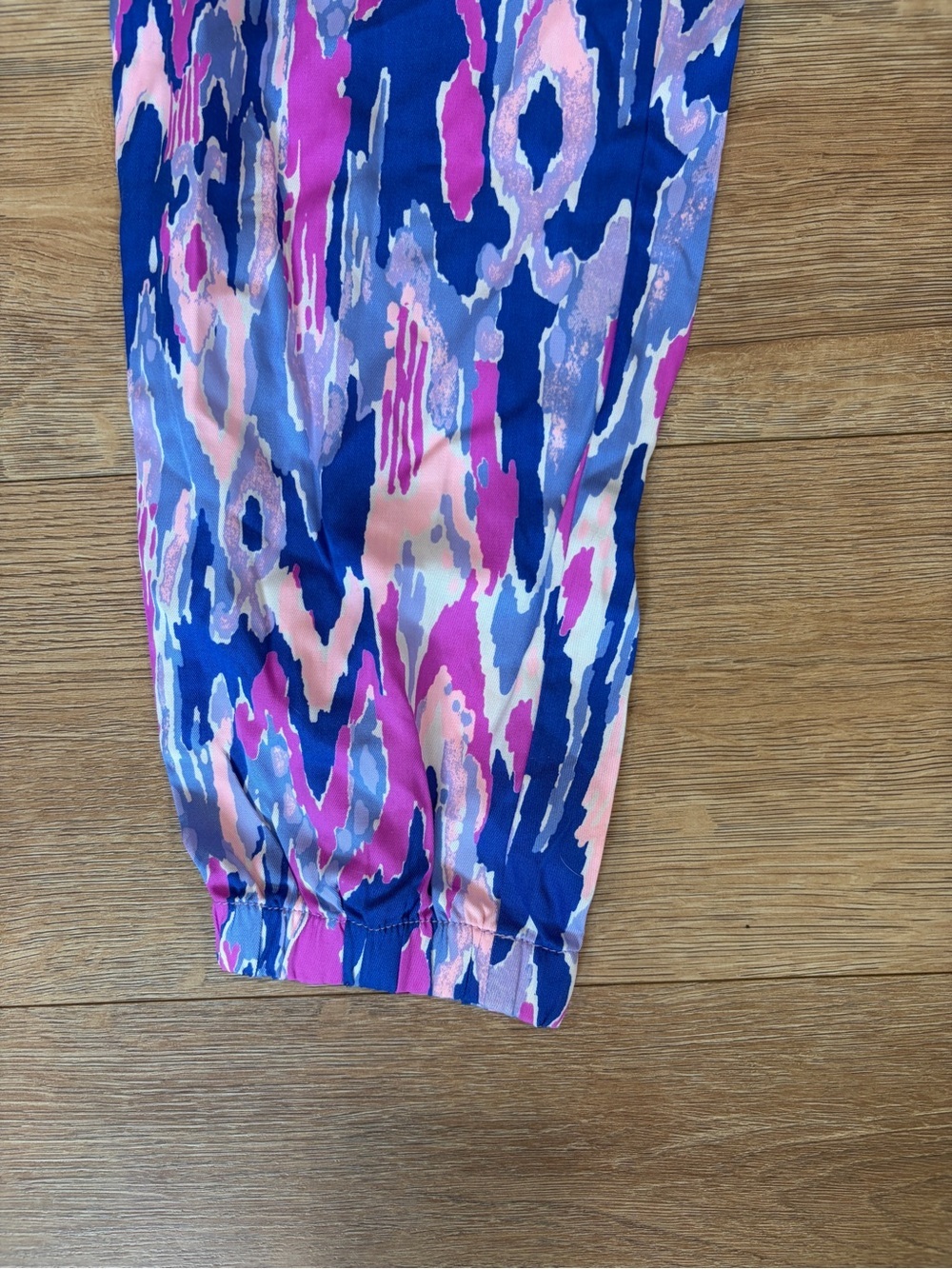 Lilly Pulitzer Printed Ankle Jogger Pants Size 6 Blue Pink Ikat Tapered Resort - Picture 3 of 6